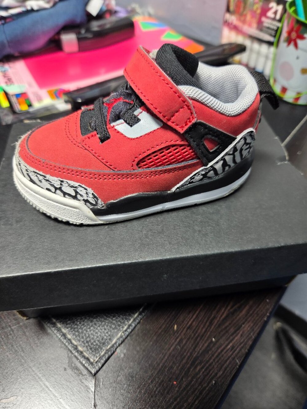 Red baby jordans 5c